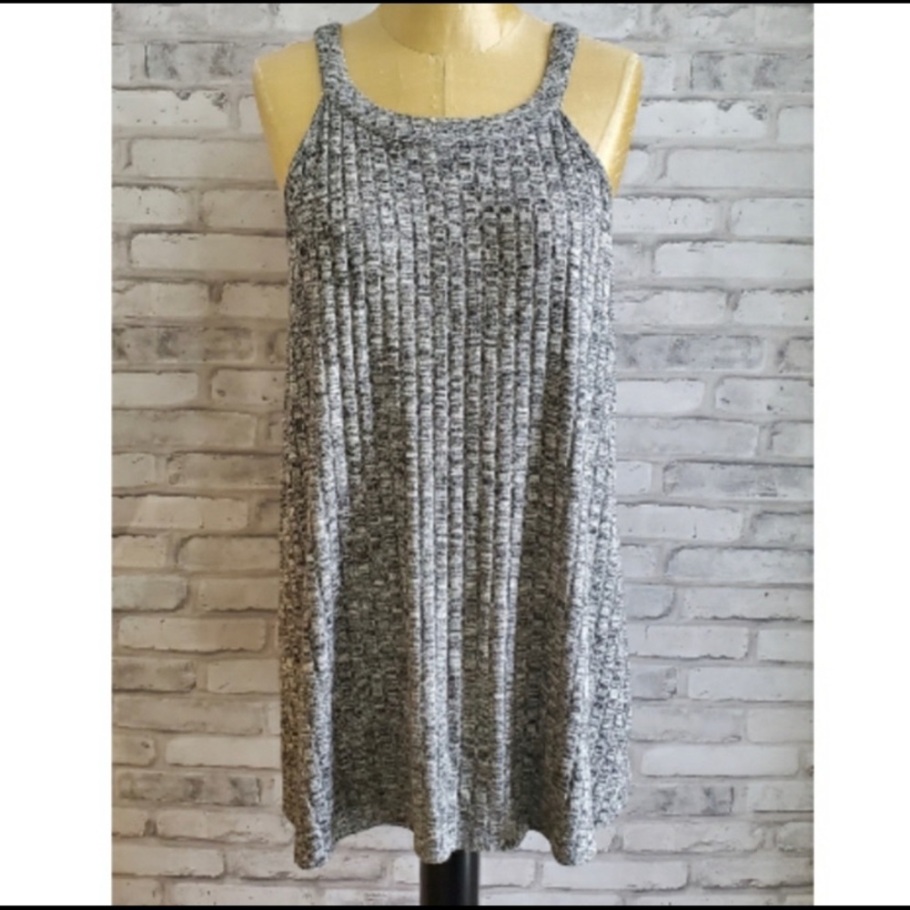 Torrid Gray Ribbed Goddess Tank - Picture 2 of 5
